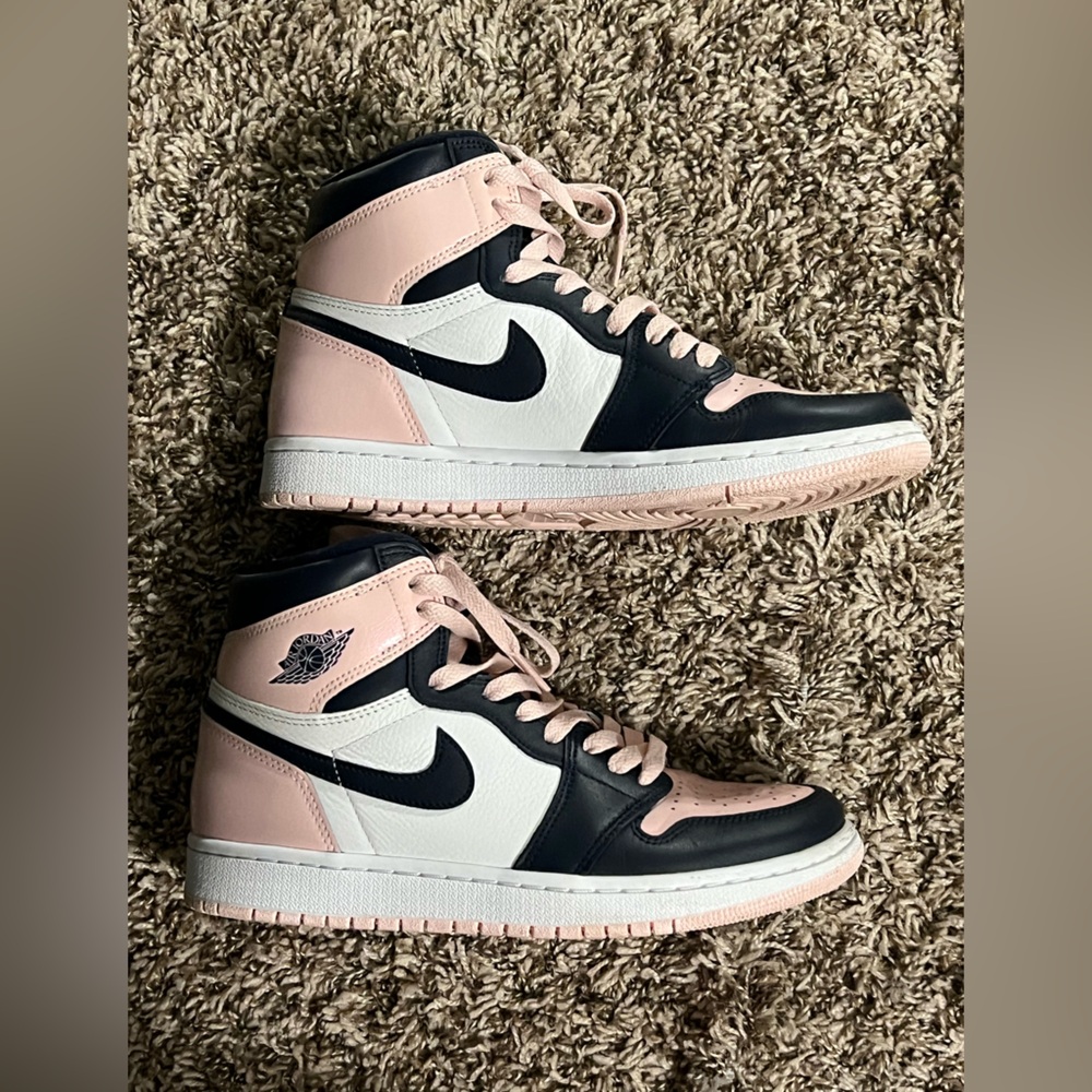 Jordan 1 Retro High OG Atmosphere Sneakers - Picture 2 of 6